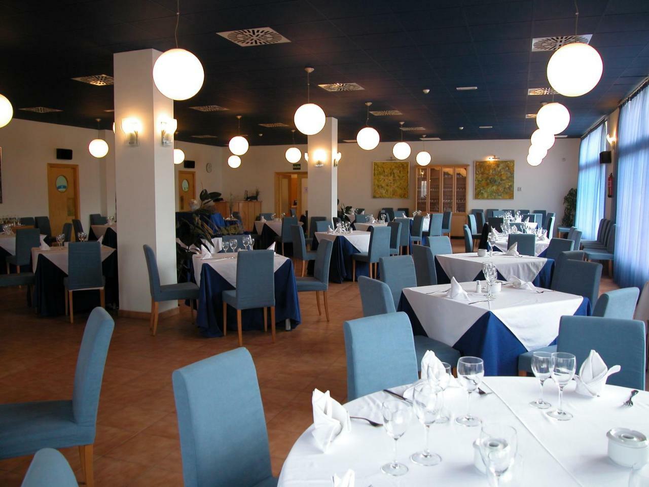 Hotel Villa De Estercuel Екстериор снимка