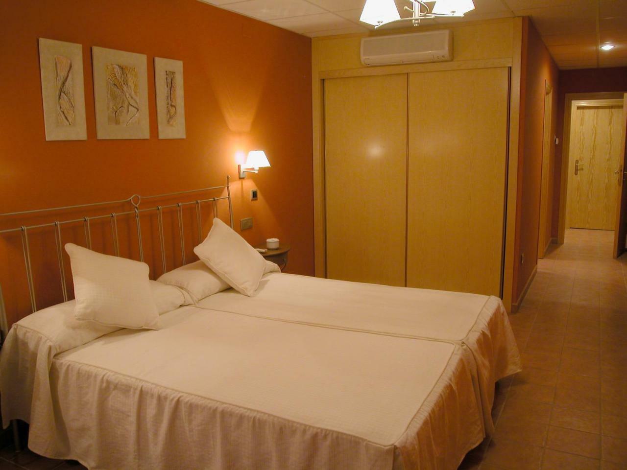 Hotel Villa De Estercuel Стая снимка